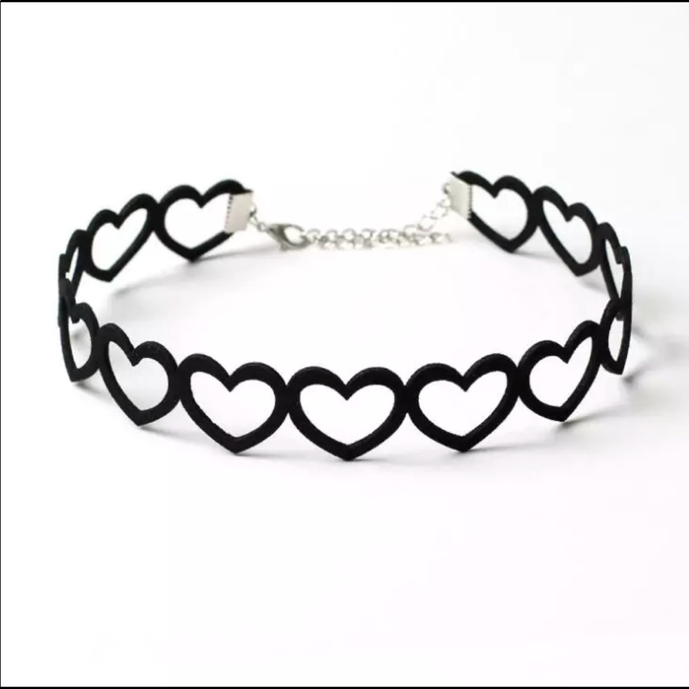Heart Cutout Choker Necklace - Picture 3 of 3